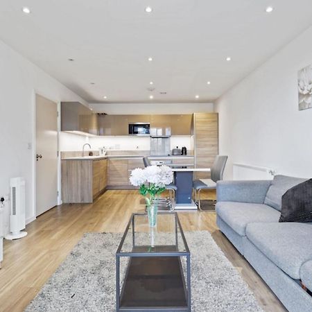 Canning Town 2 Bed Apartment London Eksteriør bilde